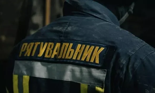 Вибухи у Києві: на території спорткомплексу виникла пожежа, пошкоджені складські приміщення